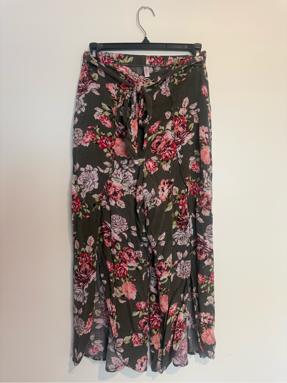 Floral Tie Waist Split Leg Pants